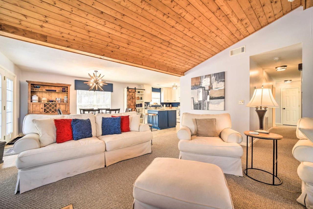 Cozy Sapphire Resort Home With Deck And Mountain Views Esterno foto